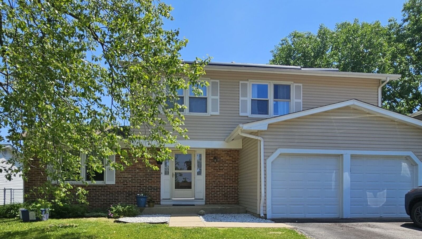 Property Photo: 1410 Ashton Court IL 60504