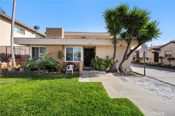 Property Photo:  3516 Beechwood  CA 90262 