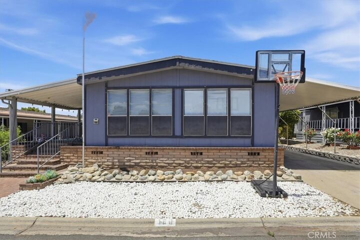 Property Photo:  929 E Foothill  CA 91786 