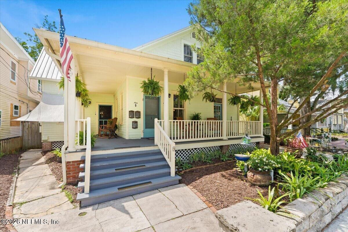 Property Photo: 9 Saragossa Street FL 32084