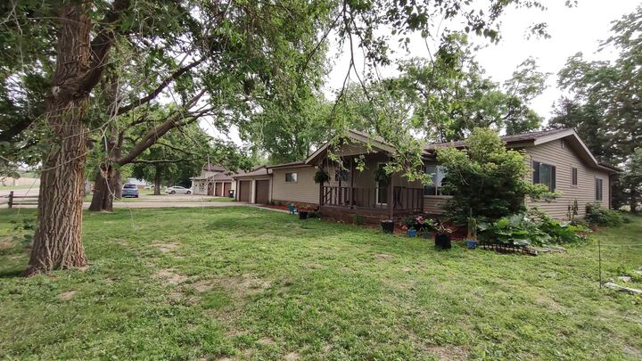 Property Photo:  1586 Gateway Dr.  NE 68776 