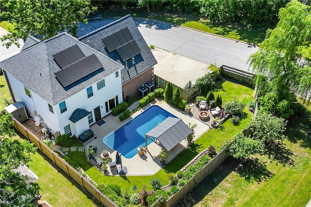 Property Photo:  2901 Northaven Drive  AR 72712 
