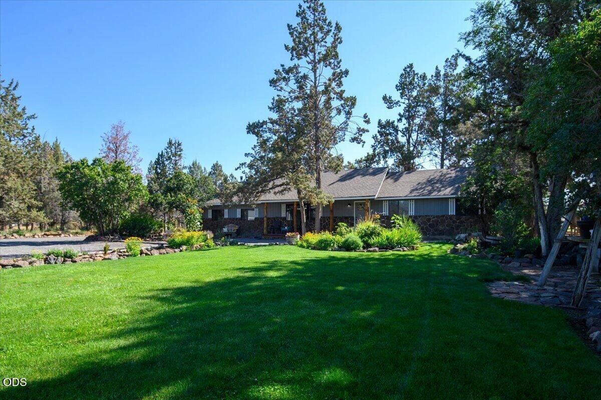 Property Photo:  8516 NE 33rd Street  OR 97760 