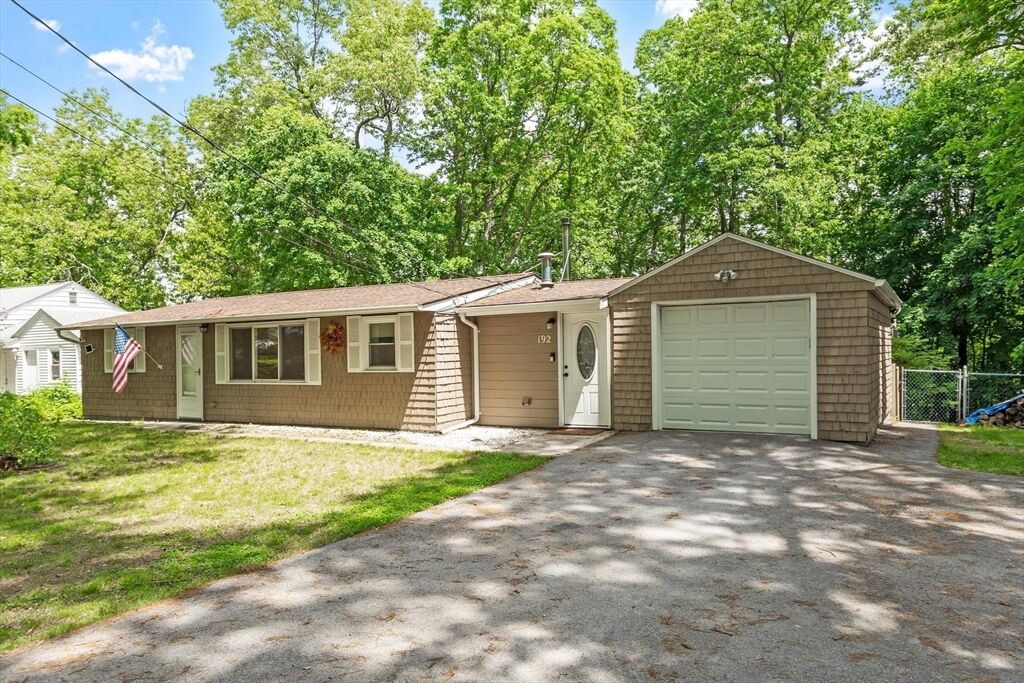 Property Photo:  192 Reservoir St  MA 01520 