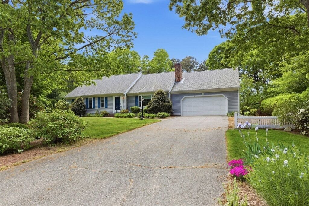 Property Photo:  91 Long Hill Road  MA 02638 