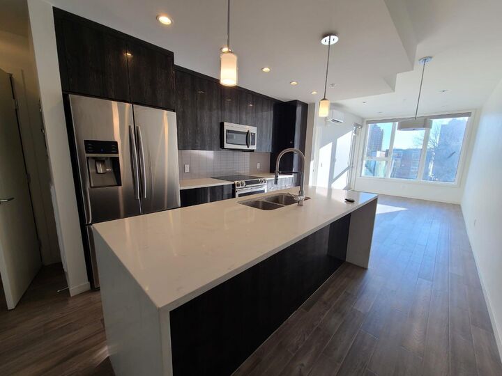 Property Photo: 317 22 Avenue SW 306 AB T2S 3H6