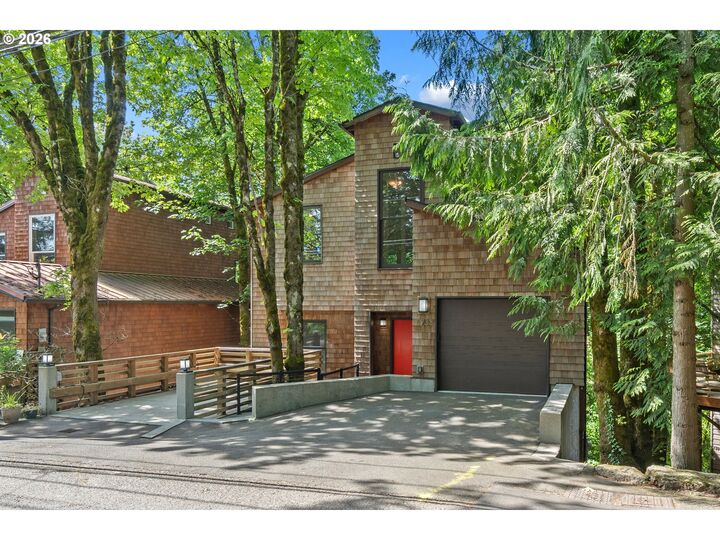 Property Photo: 5733 SW Salmon St OR 97221