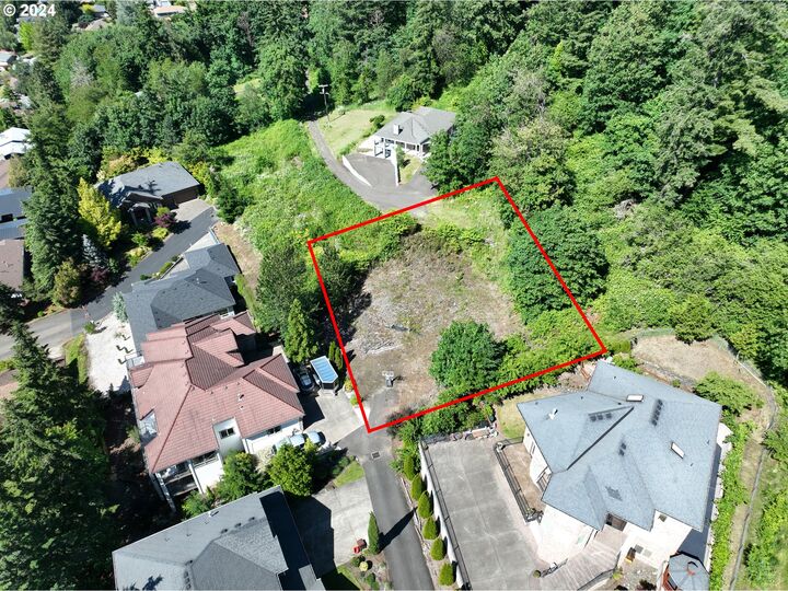 Property Photo:  9380 SE Emmert View Ct  OR 97086 