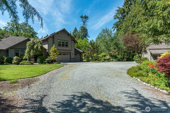 Property Photo: 763 Arrowhead Road WA 98282