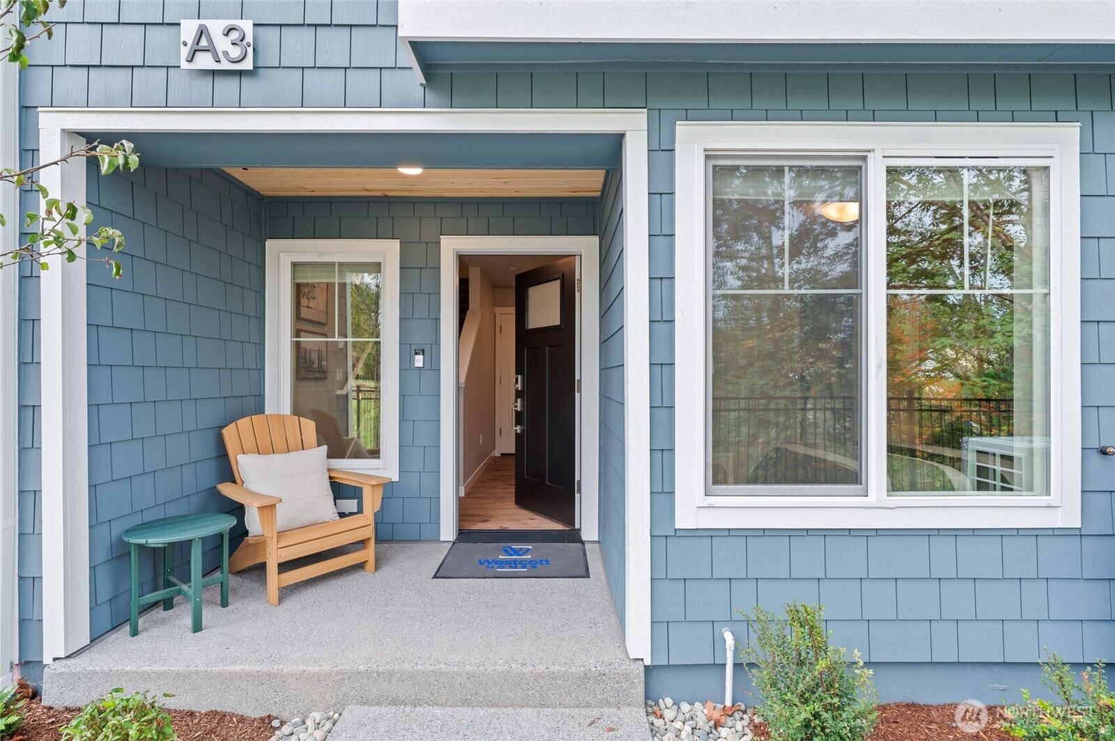 Property Photo:  14424  Madison Way B3  WA 98087 