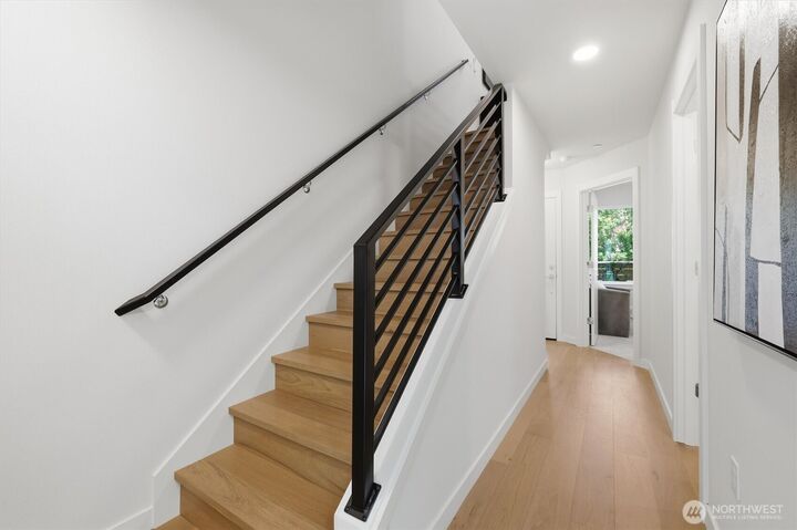 Property Photo:  105 F NW 39 Th Street  WA 98107 