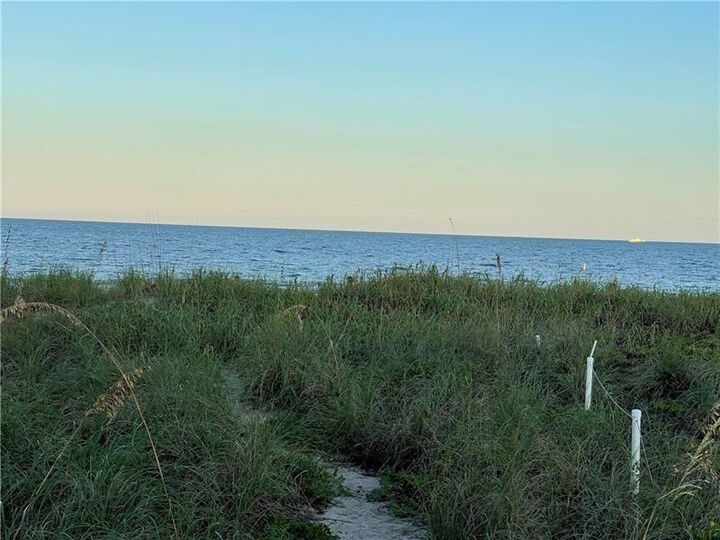 Property Photo:  4564 El Mar Drive 5  FL 33308 