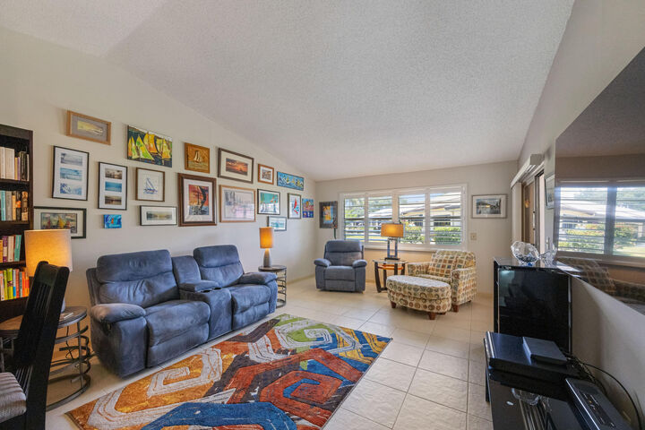 Property Photo:  22 Ridge Pointe Drive C  FL 33435 
