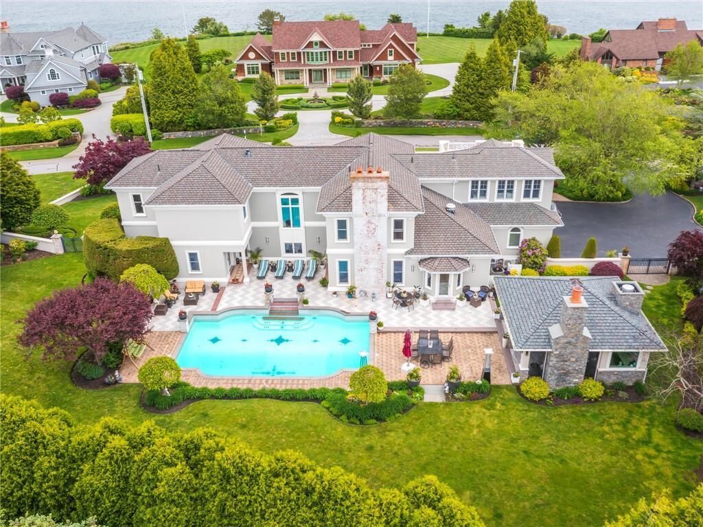 Property Photo:  126 Cliff Drive  RI 02882 