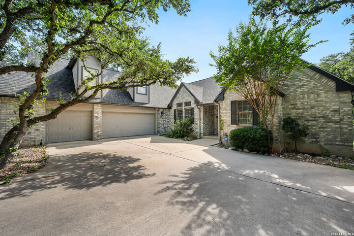 Property Photo:  109 Trailcrest  TX 78232 