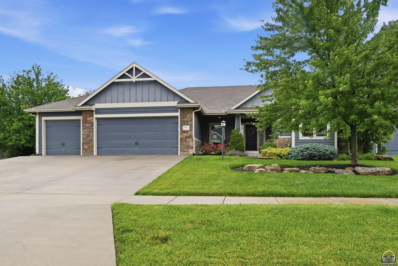 Property Photo:  3112 SE Silverleaf Ct  KS 66609 