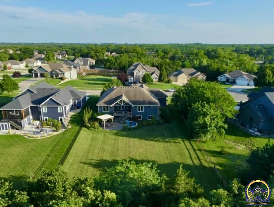 Property Photo:  3112 SE Silverleaf Ct  KS 66609 