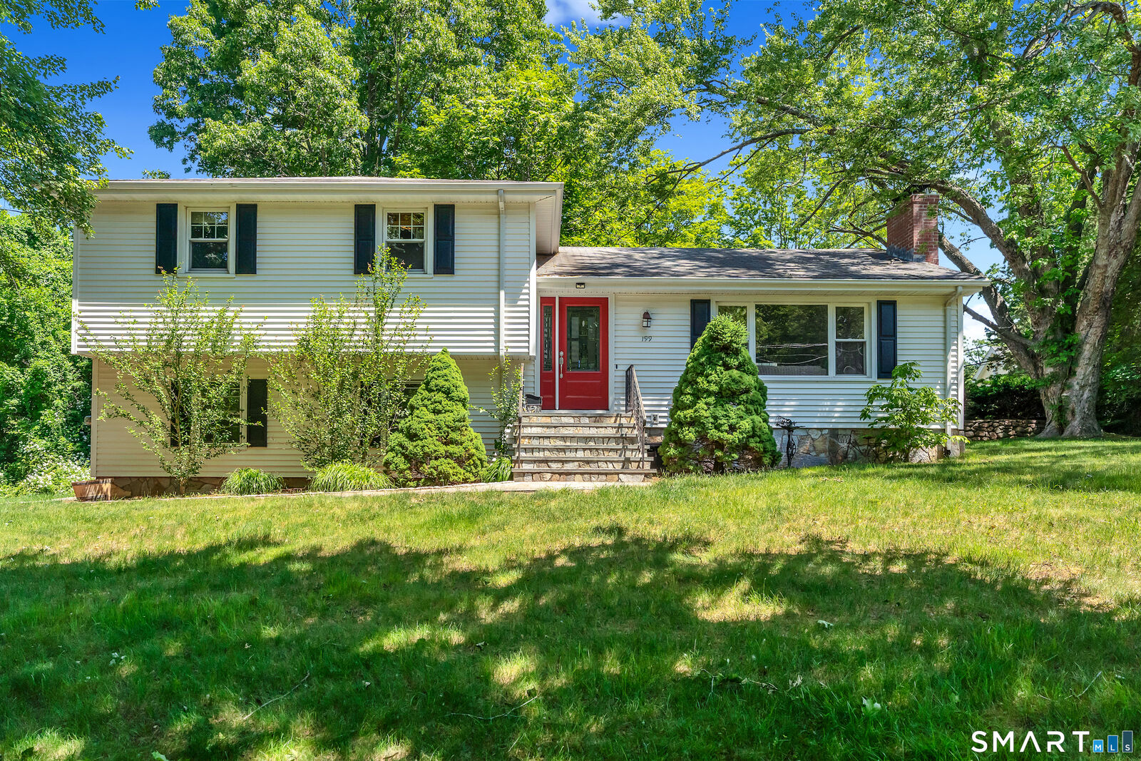Property Photo:  199 Forest St Extension  CT 06518 