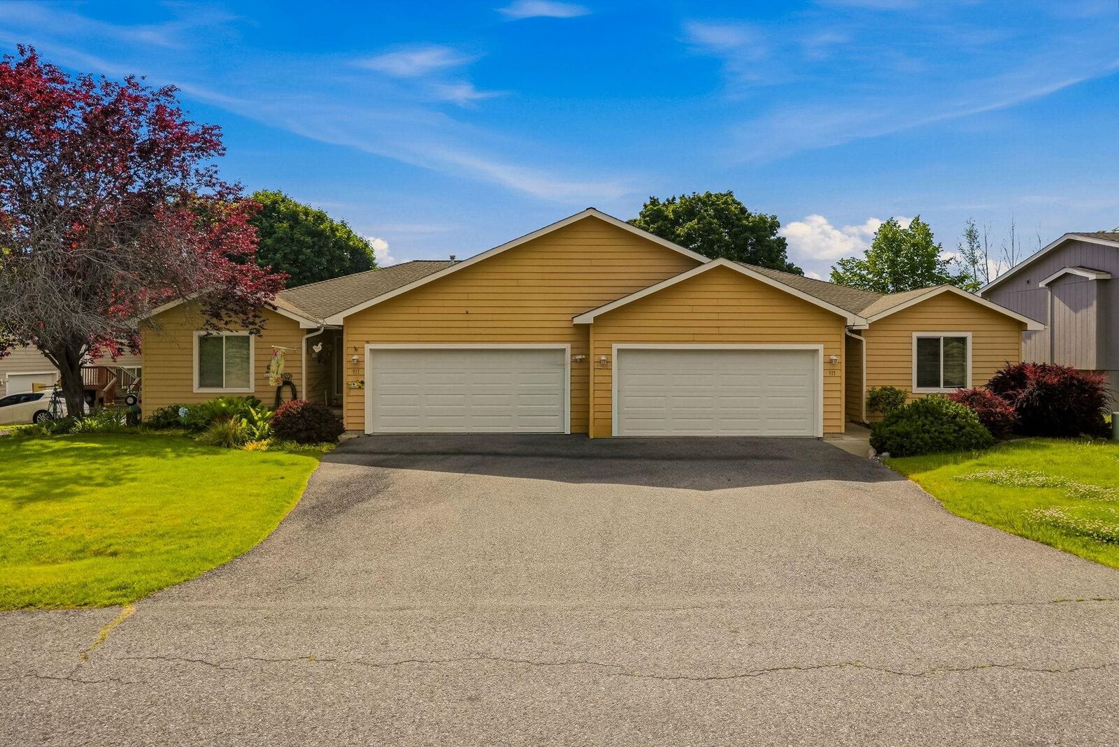 Property Photo: 911 N Van Marter Rd 913 N Van Marter Rd WA 99206
