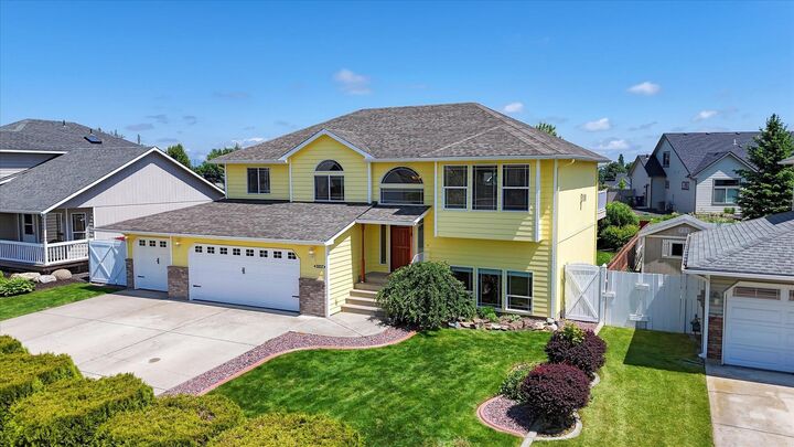Property Photo:  9012 N Ash St  WA 99208 