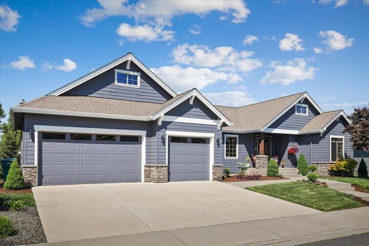 Property Photo: 5419 S Blueridge Dr WA 99224