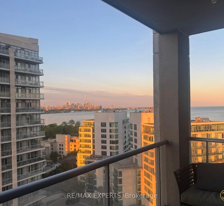 Property Photo: 2083 Lakeshore Boulevard W 1509 ON M8V 4G2