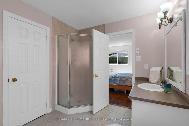 Property Photo: 63 Masters Drive ON L4M 6W9
