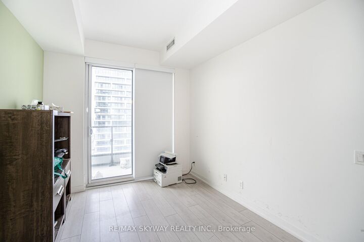 Property Photo: 5 Buttermill Avenue 5702 ON L4K 0J5