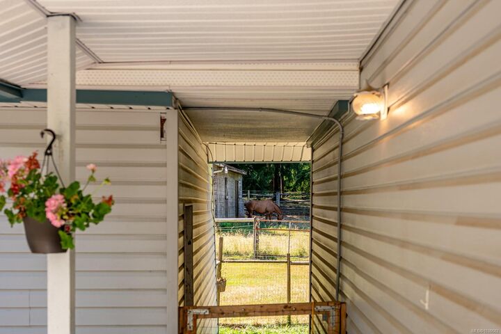 Property Photo: 2468 Endall Rd BC V0R 1C0