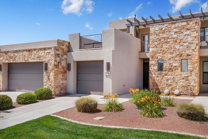 Property Photo:  1676 W Escapes Dr  UT 84770 
