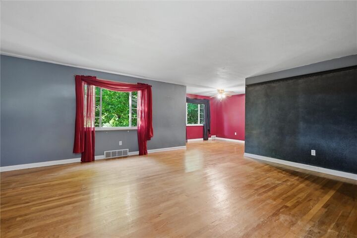 Property Photo:  126 Columbia Dr  PA 15236 