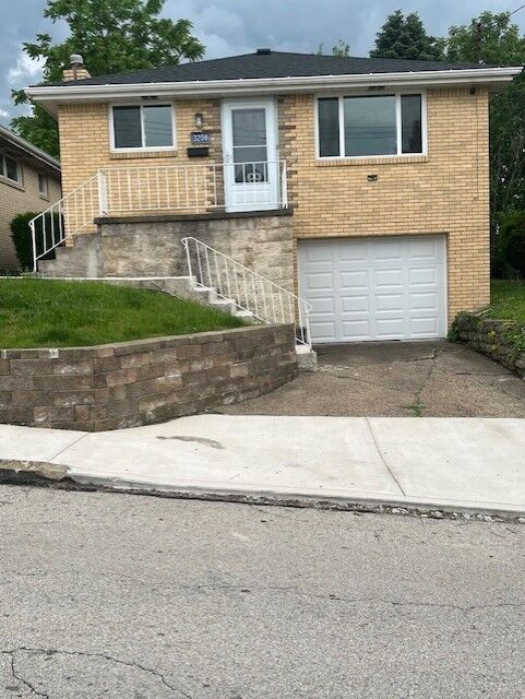 Property Photo:  3208 Stewart St  PA 15132 