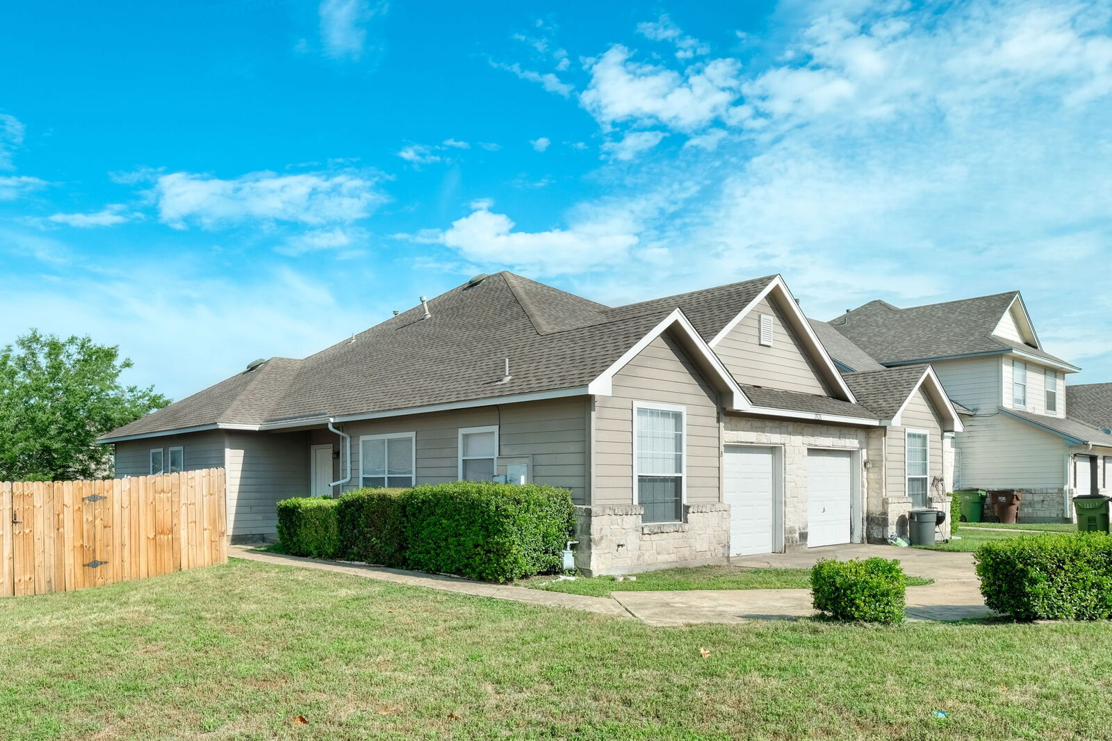 Property Photo: 2826 -B Southampton Way B TX 78664