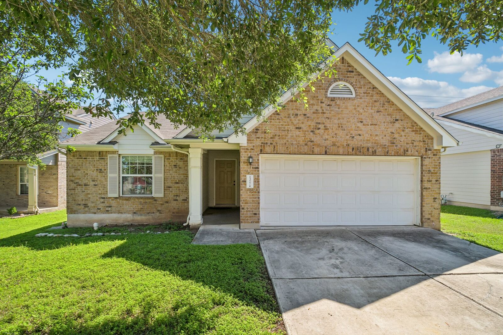 Property Photo:  1377 Beechwood Drive  TX 78640 