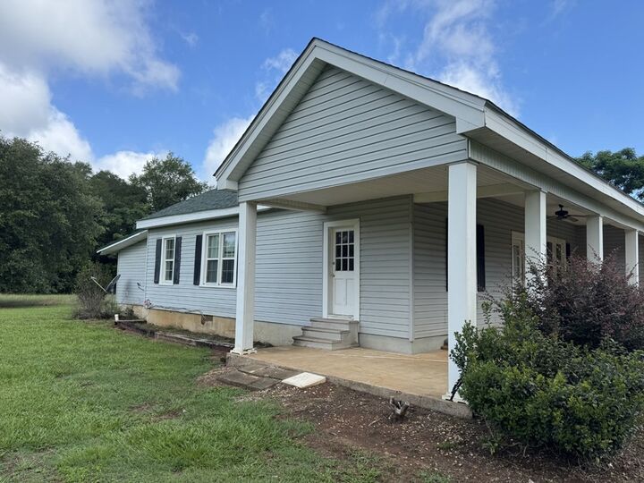 Property Photo:  1415 Eight Mile Road  GA 31721 