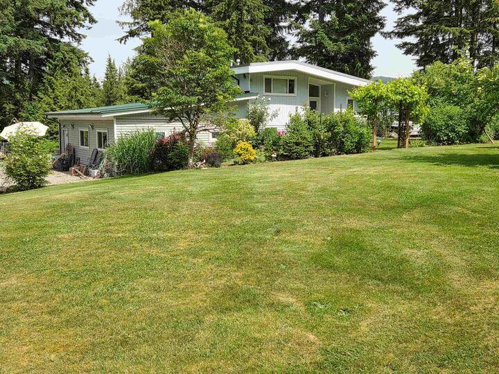 29907 Dewdney Trunk Road — photo 1