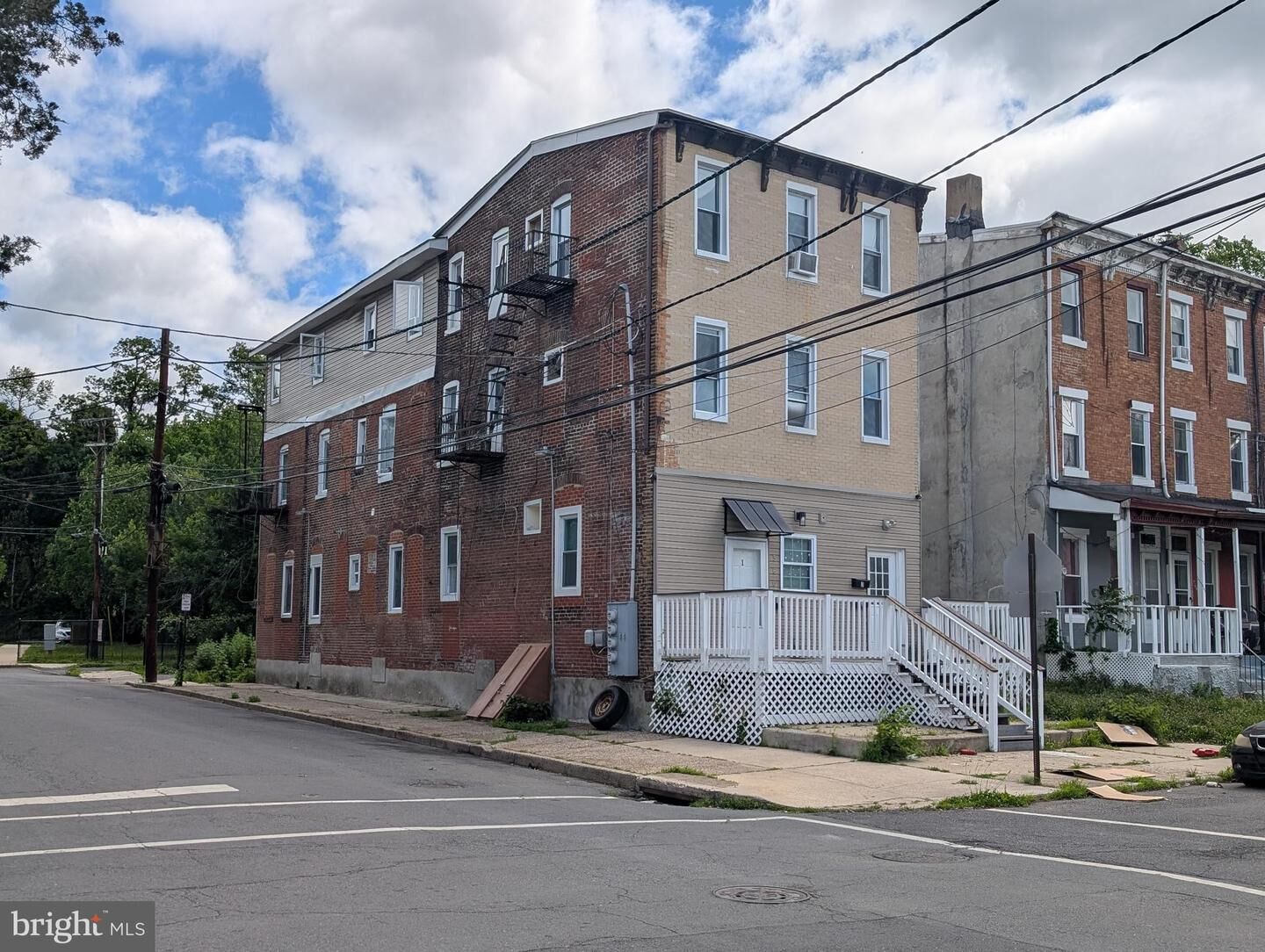 Property Photo:  560 Edgewood Avenue  NJ 08618 