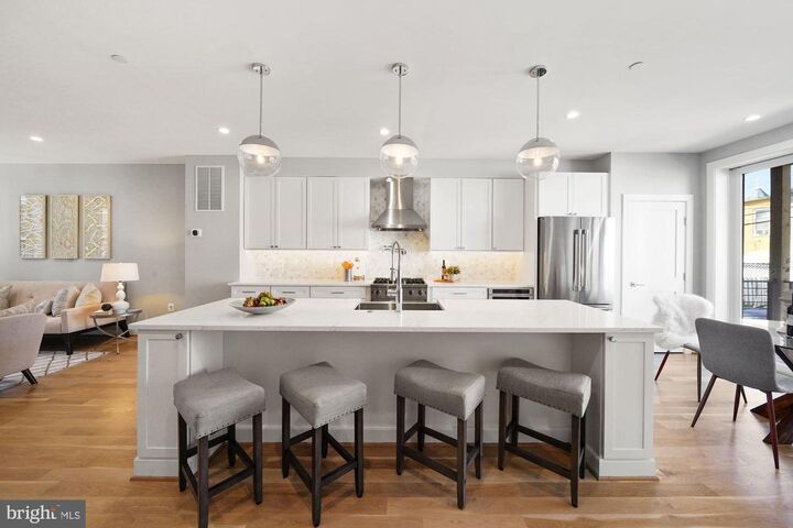 Property Photo:  731 Park Road NW A  DC 20010 