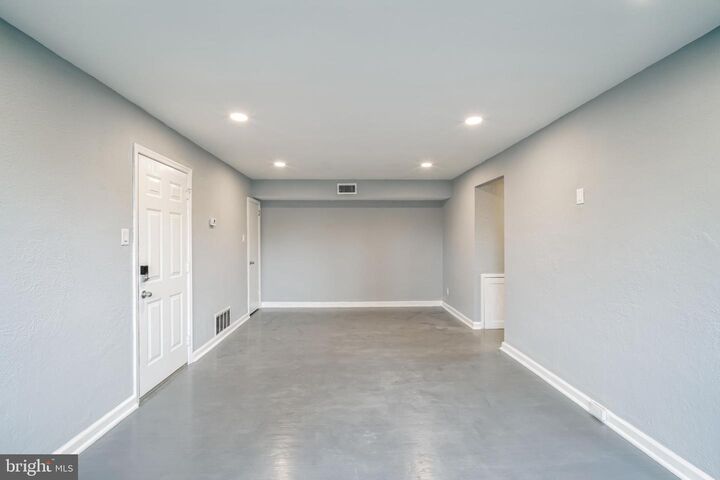 Property Photo:  2137 Bryn Mawr Avenue 3R  PA 19131 