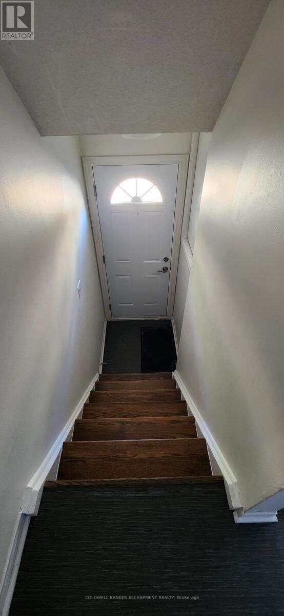 Property Photo:  6A Robert Lane  ON L7G 5L9 