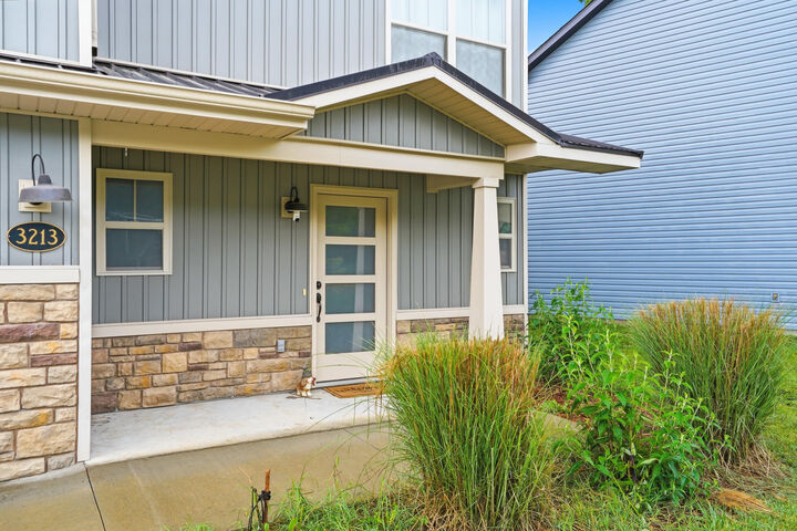 Property Photo:  3213 Sagegrass Ct  MO 65202 