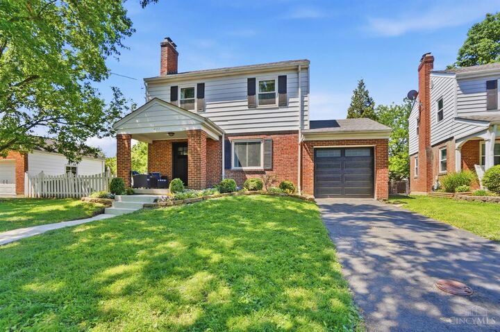 Property Photo: 4157 Paxton Woods Lane OH 45209