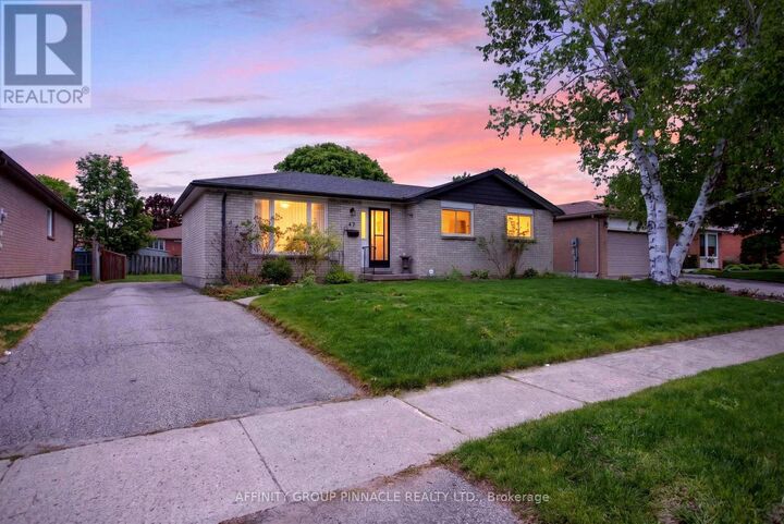 Property Photo:  47 Birch Court  ON K9V 5J3 