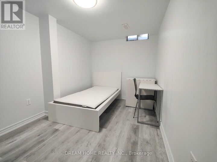 Property Photo:  29 Glasgow Street Basement  ON M5T 2C1 