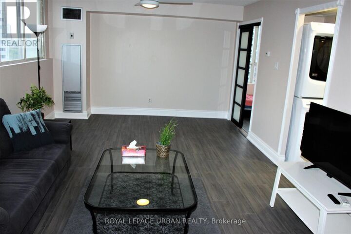 Property Photo:  3695 Kaneff Crescent 1411  ON L5A 4B6 