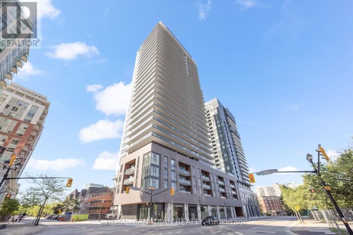 Property Photo:  2075 Lakeshore Road 610  ON L7R 0H3 