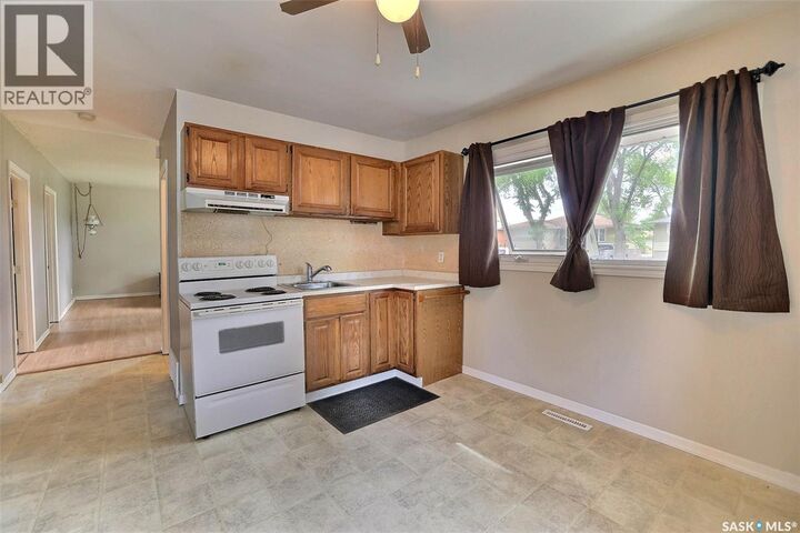 Photo de la propriété:  1834 Bond Street  SK S4N 1X9 