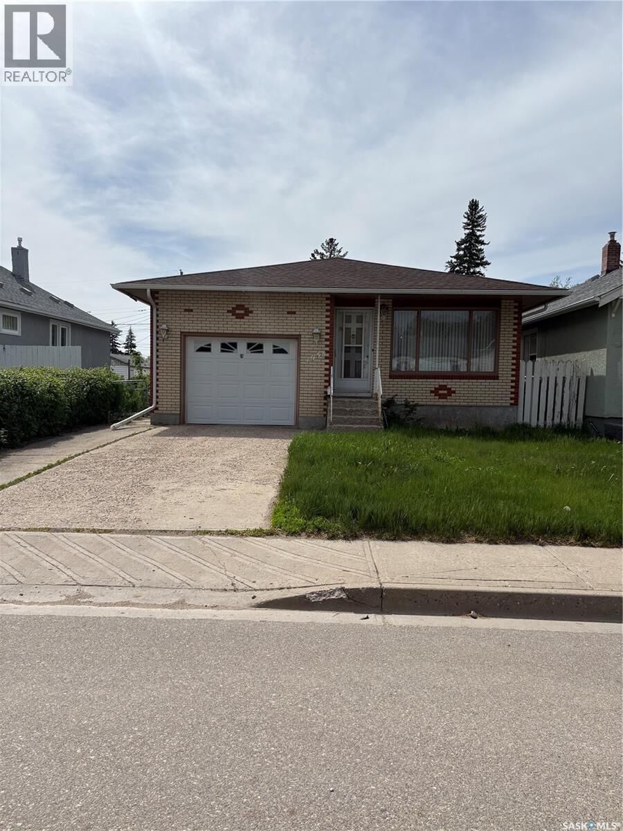 Property Photo: 1058 Montague Street SK S4T 3H5