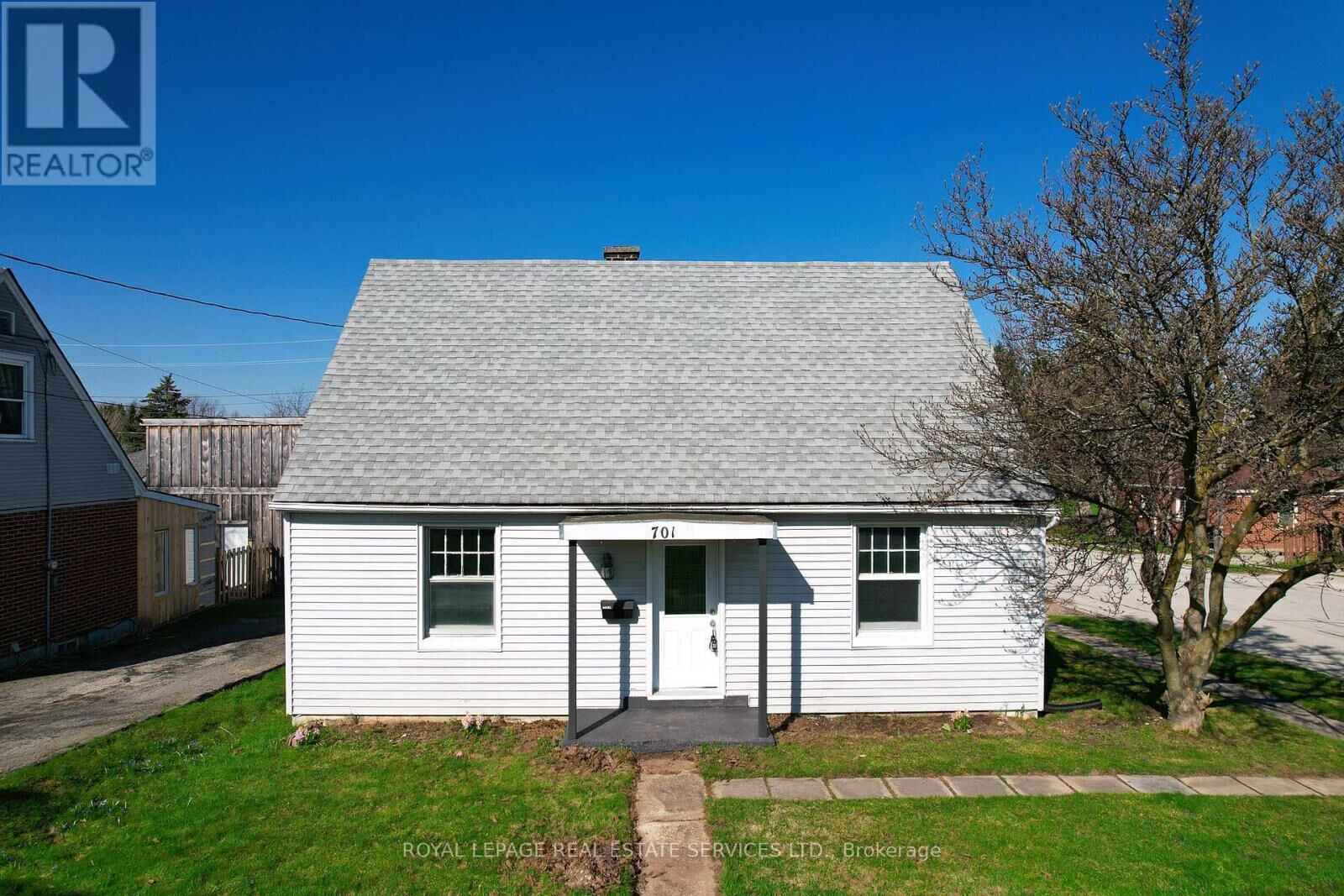 Property Photo:  701 5th Street East  ON N4K 1E4 