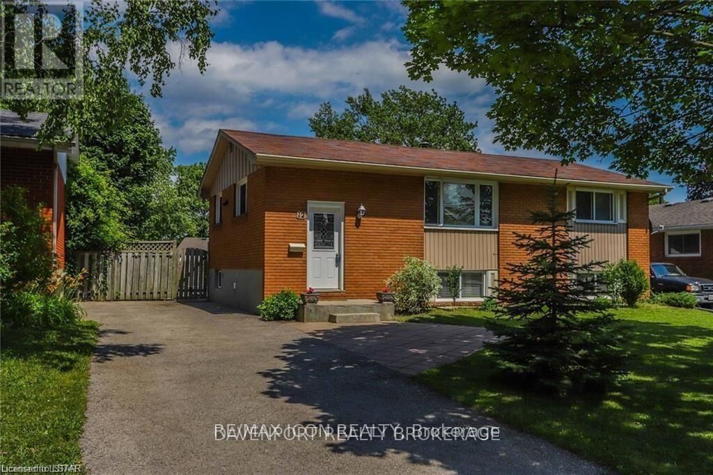 Property Photo: 12 Garland Crescent Main ON N5V 1N5